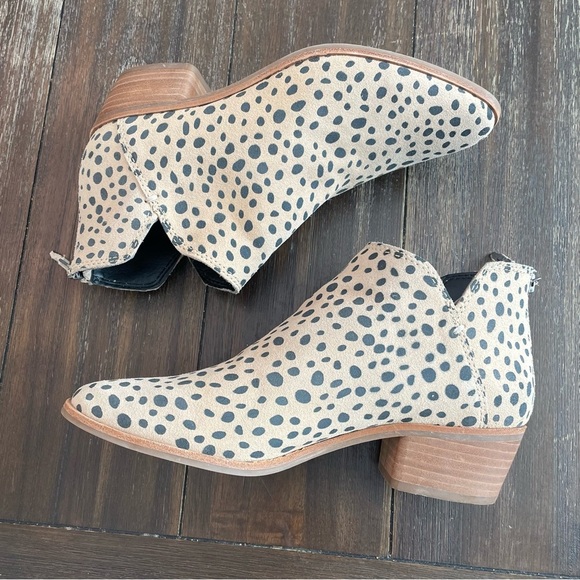 Dolce Vita Suede Cheetah Print Almond Toe Booties Women’s Size 8.5 - Picture 4 of 7